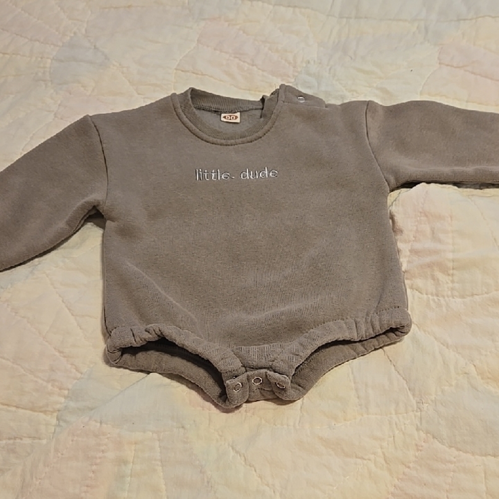 Gray Baby Romper with 'Little Dude' Embroidery NWOT worn Once 6 To 9 Months